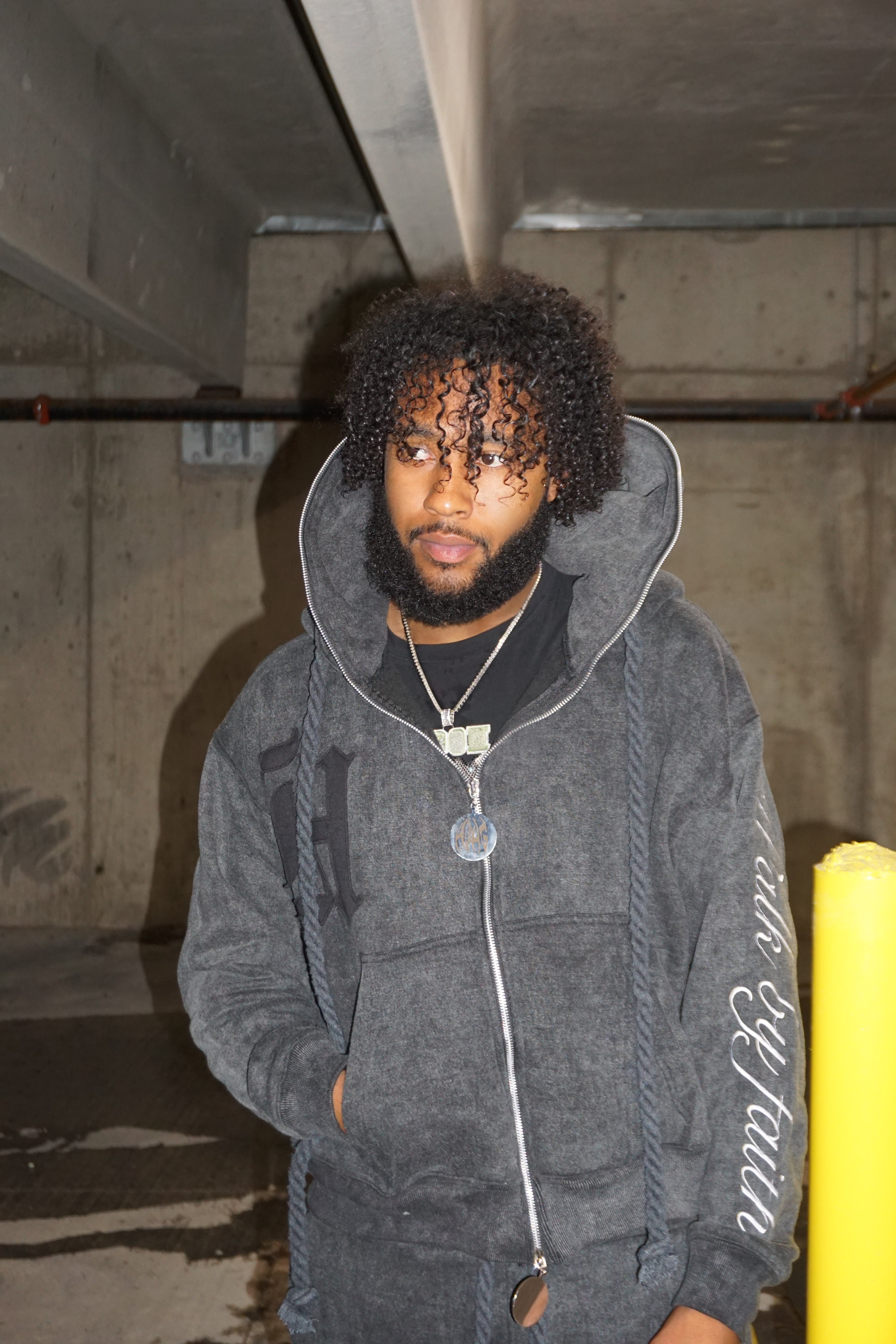 DOUBLE PORTION ZIP UP