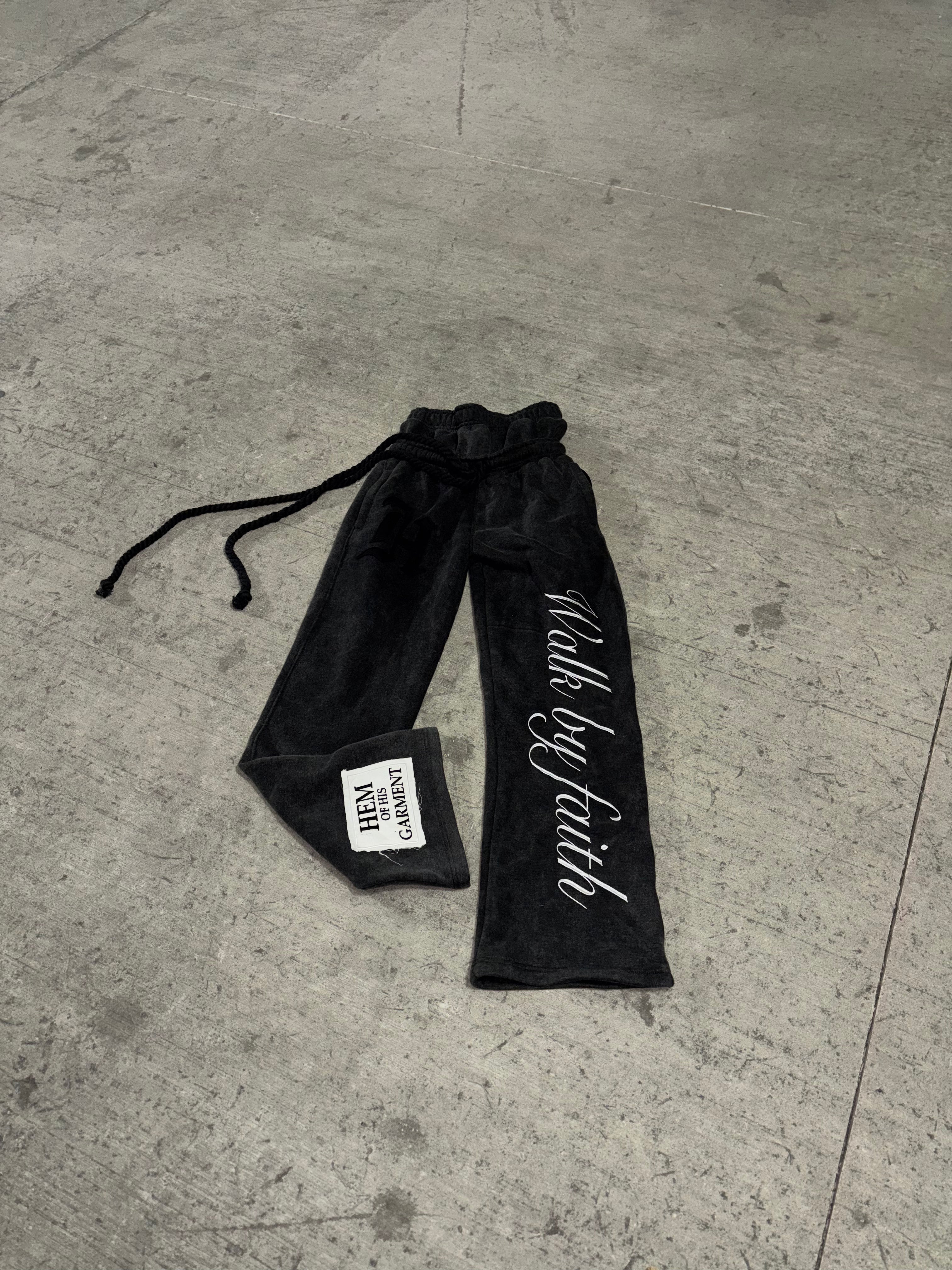 DOUBLE PORTION SWEAT PANTS